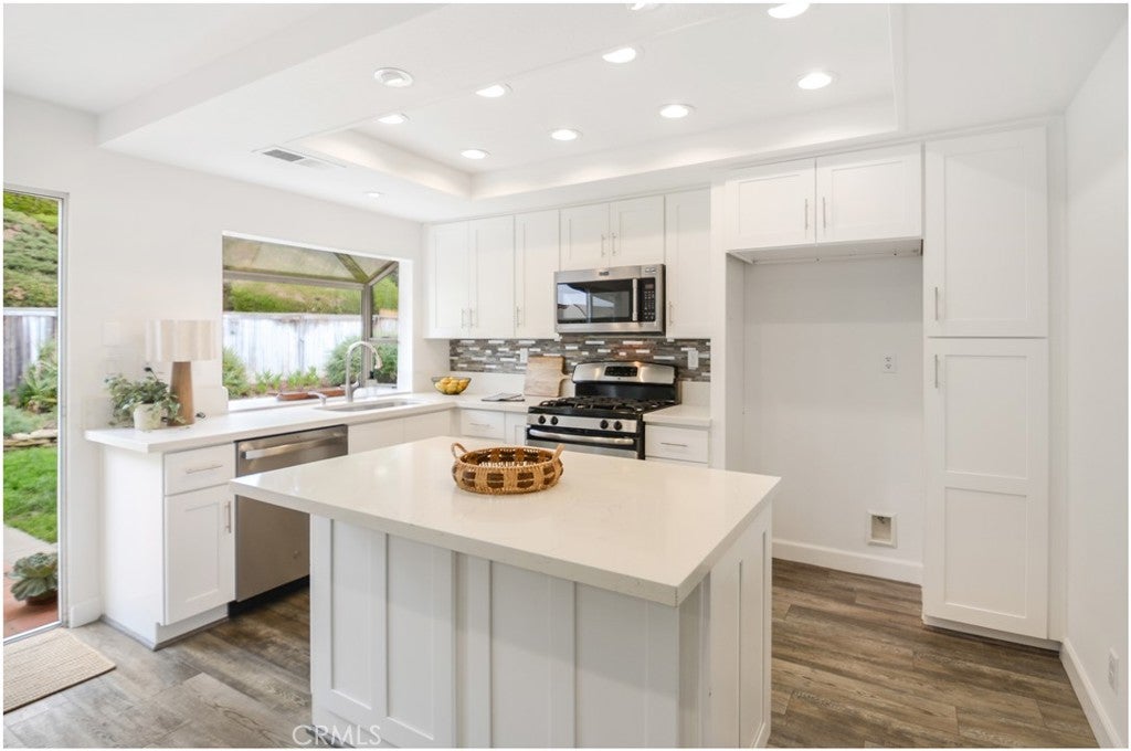 28582 Las Arubas, Laguna Niguel CA 92677 - Photo 13