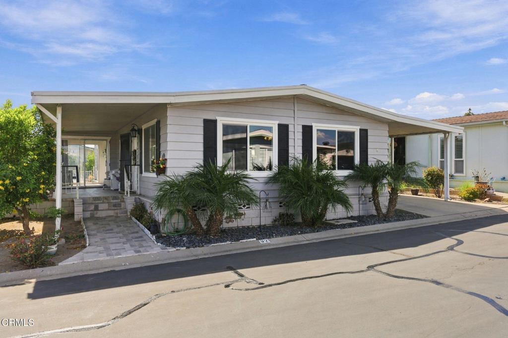 92 Poinsettia Gardens Drive