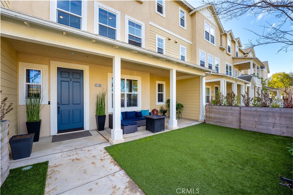 3108 N Oxnard Boulevard