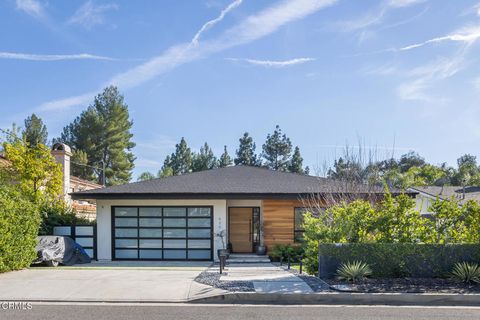 Photo of 620 Houseman Street, La Canada Flintridge, CA 91011 (MLS # P1-26068)