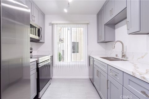 Photo of 7205 Summertime Lane, Culver City, CA 90230 (MLS # SR25152993)