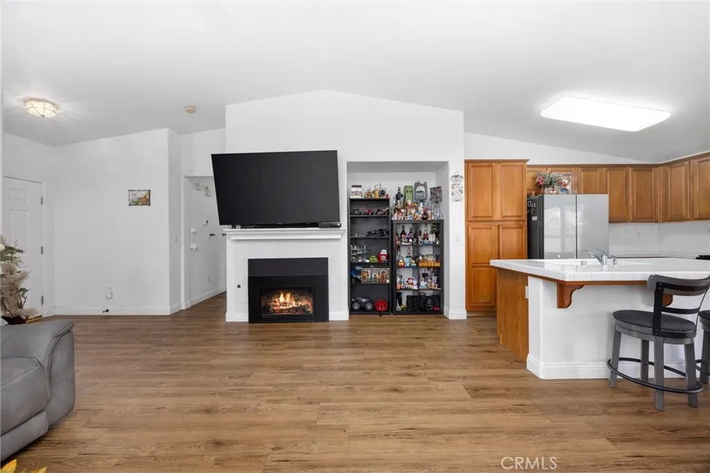 Bakersfield, California 93311, United States, 3 Bedrooms Bedrooms, ,2 BathroomsBathrooms,Residential,Active,204044