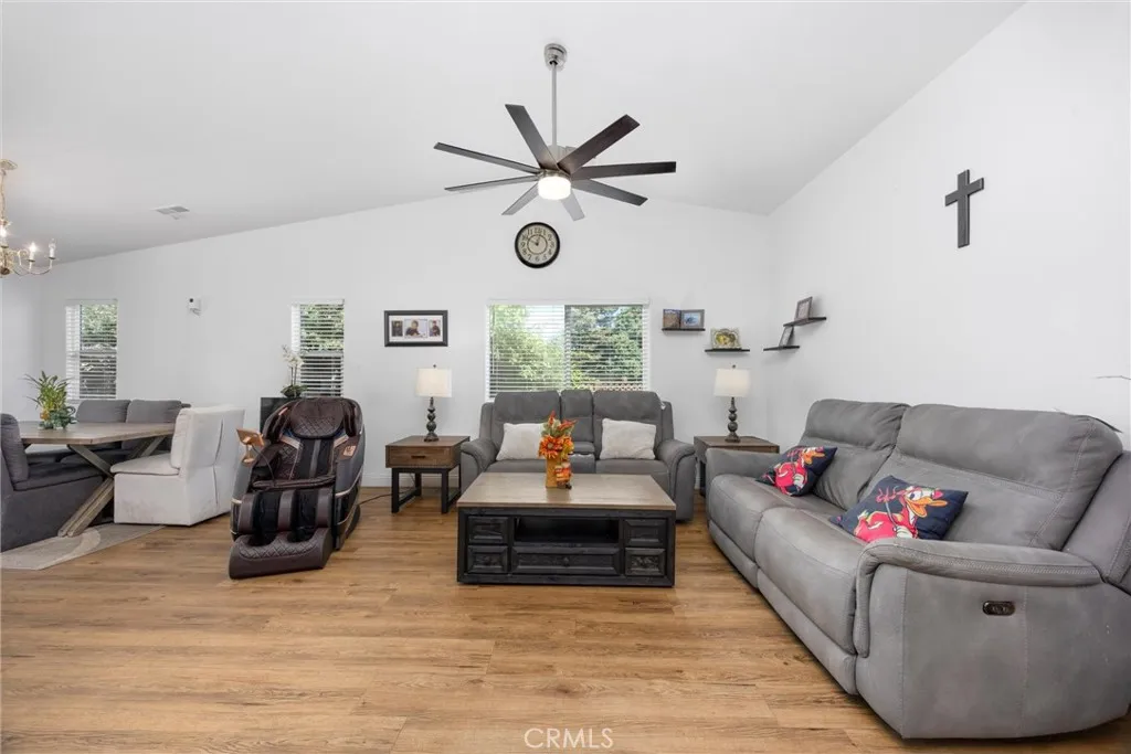 Bakersfield, California 93311, United States, 3 Bedrooms Bedrooms, ,2 BathroomsBathrooms,Residential,Active,204044