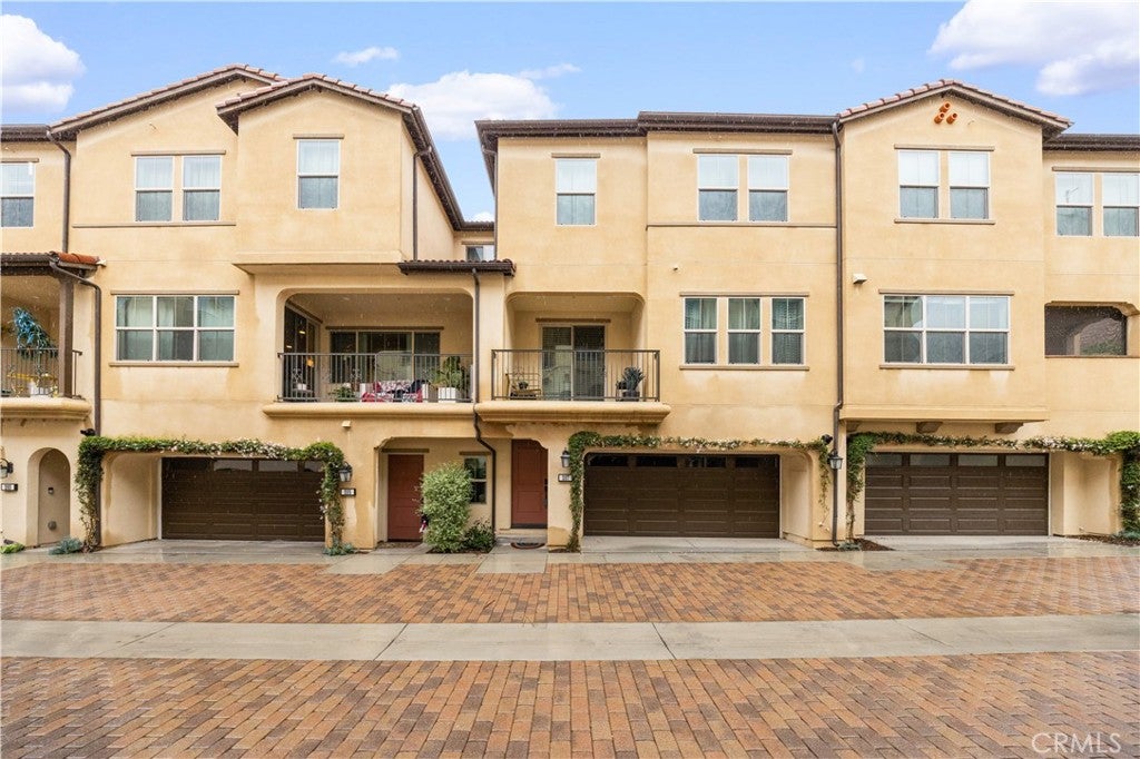 207 Winterbrook