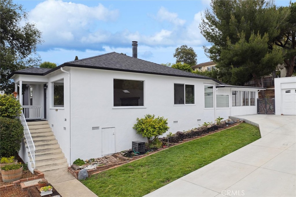 2141 Sierra Way