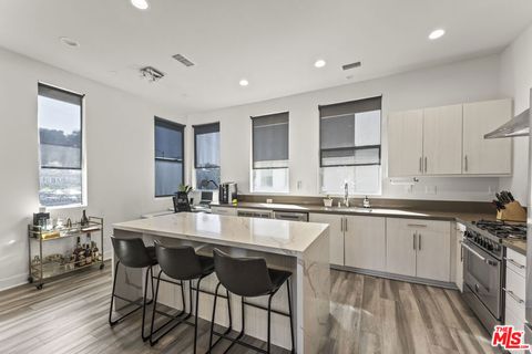 Photo of 2201 Polyscope Place, Los Angeles, CA 90026 (MLS # 26646287)