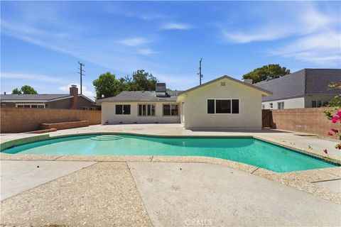 Photo of 10944 Haskell Avenue, Granada Hills, CA 91344 (MLS # OC26091959)
