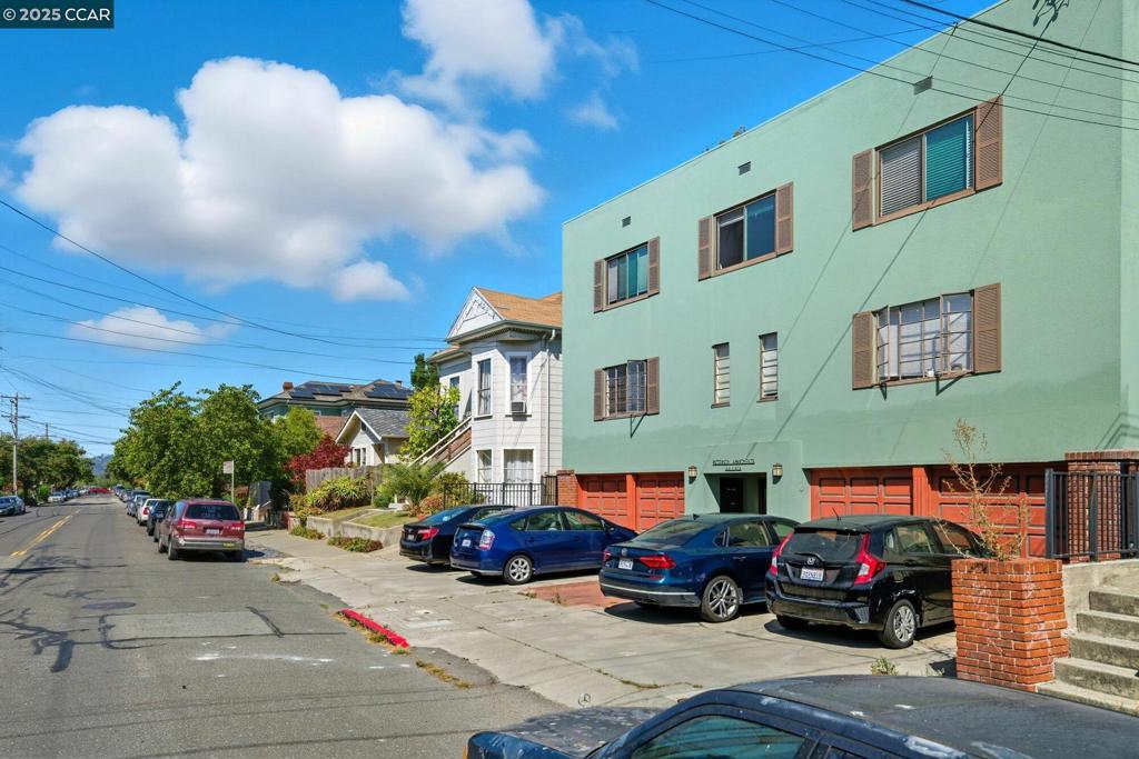 NORTH BERKELEY - Residential Income