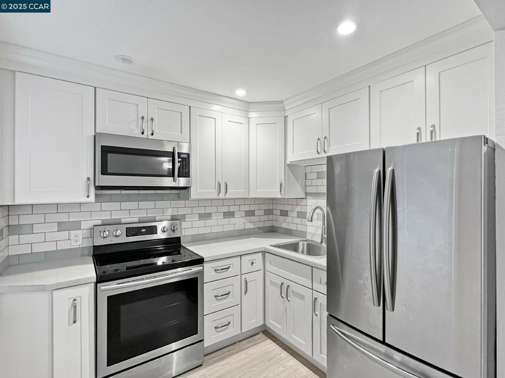 NORTH BERKELEY - Residential Income