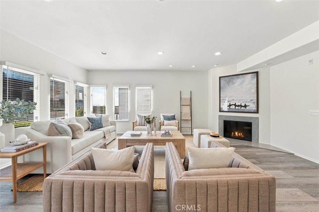 17 16th Street