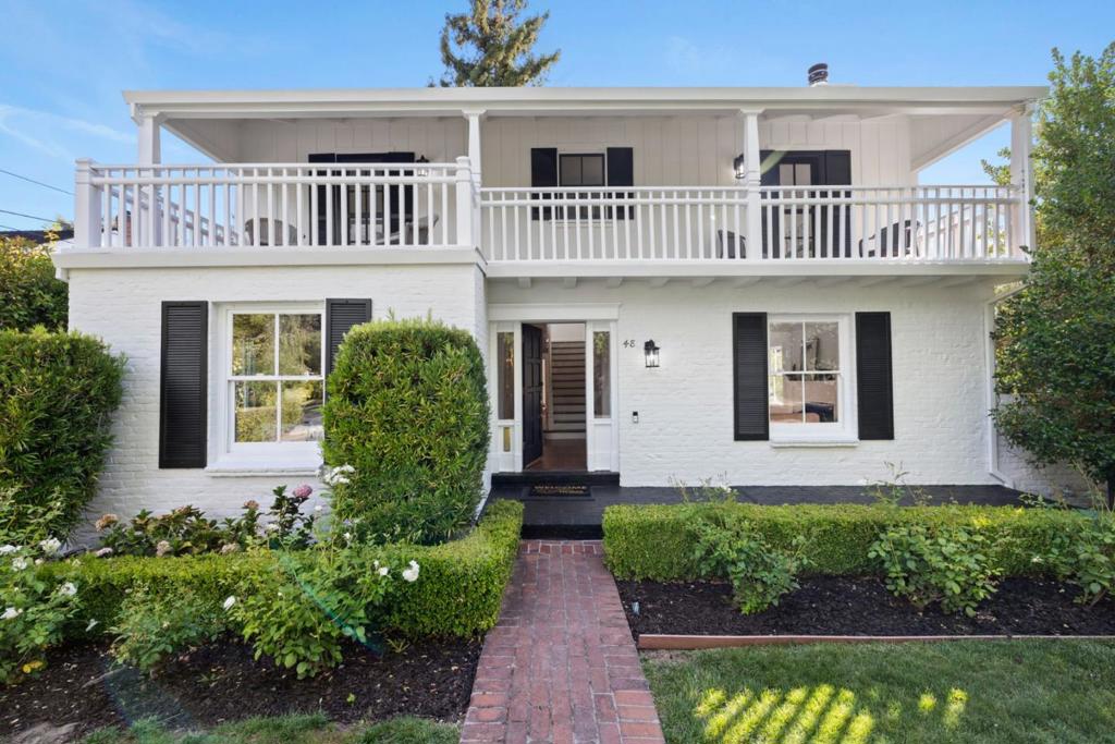 48 Turnsworth Avenue