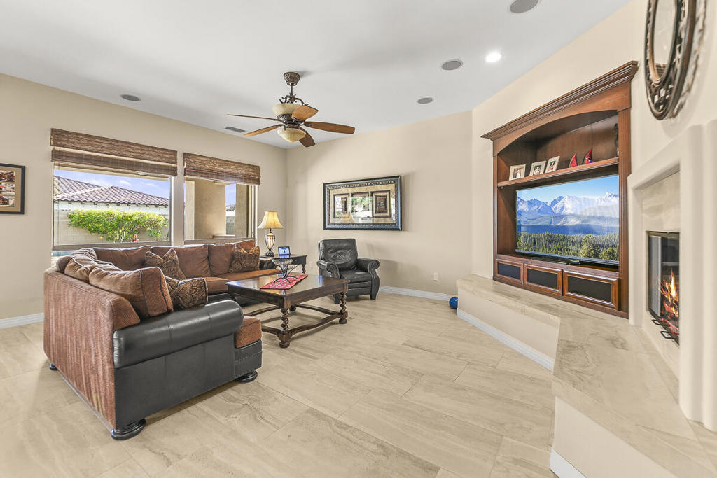 Montage at Santa Rosa - Residential