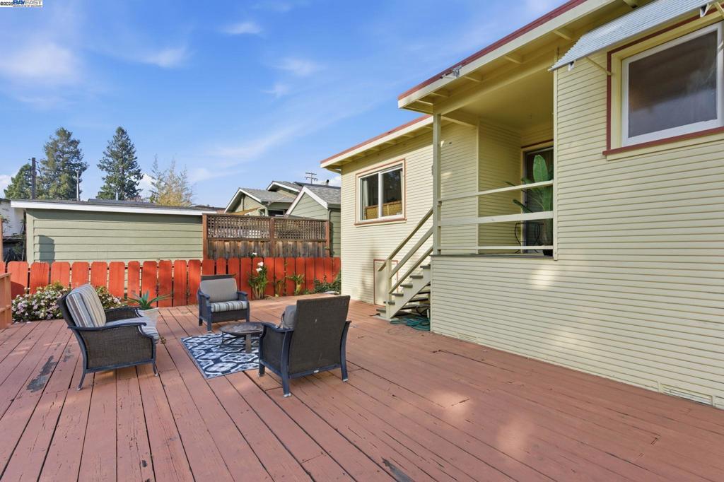 LAUREL - Residential