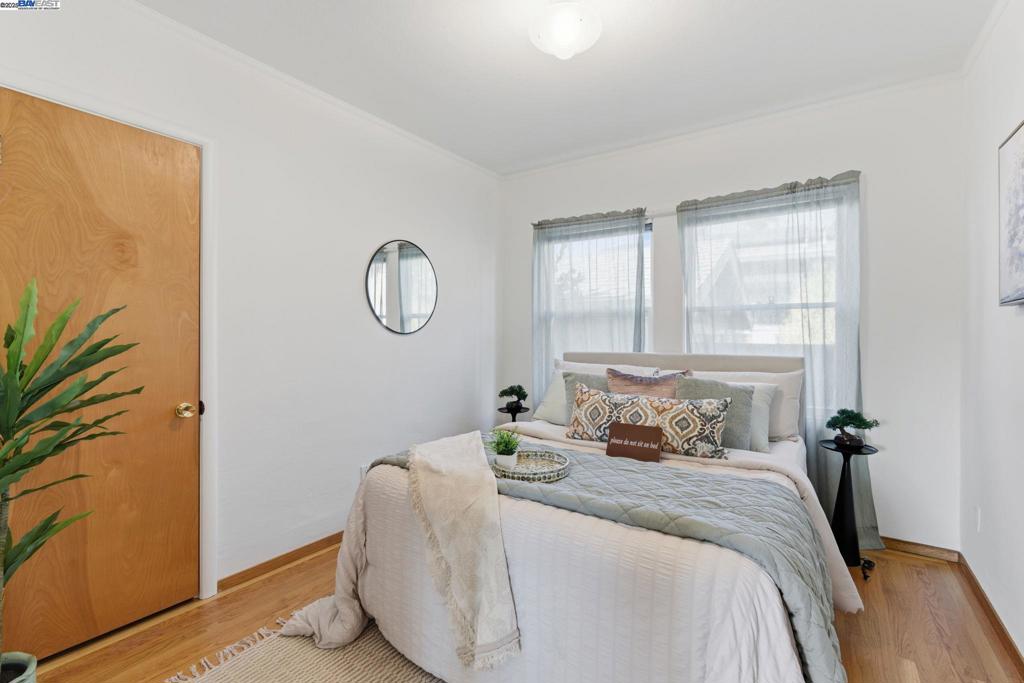 LAUREL - Residential