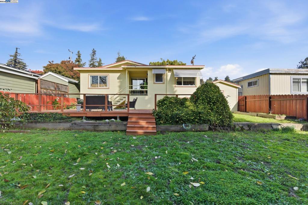 LAUREL - Residential