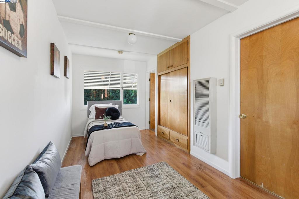 LAUREL - Residential