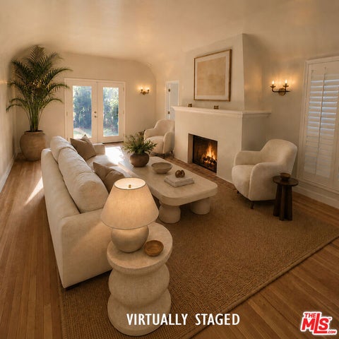 Photo of 418 S ROXBURY Drive, Beverly Hills, CA 90212 (MLS # 26858805)
