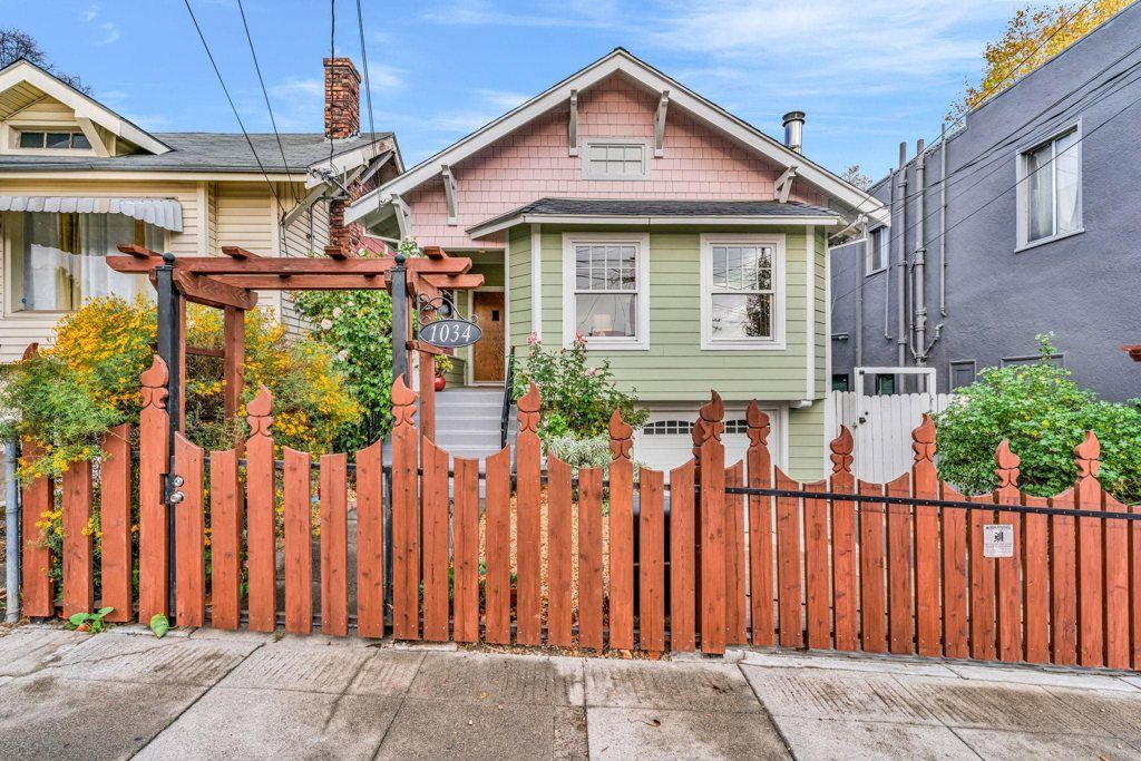 Photo of 1034 E 21St St, Oakland, CA 94606 (MLS # 41120919)