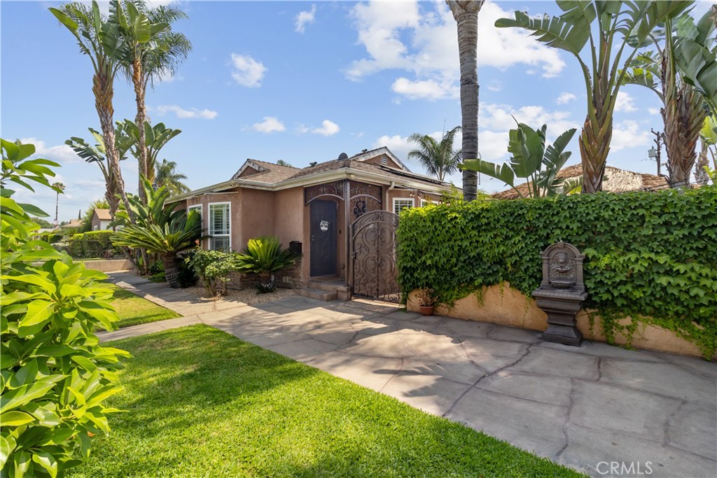 340 N. Sunset Ave