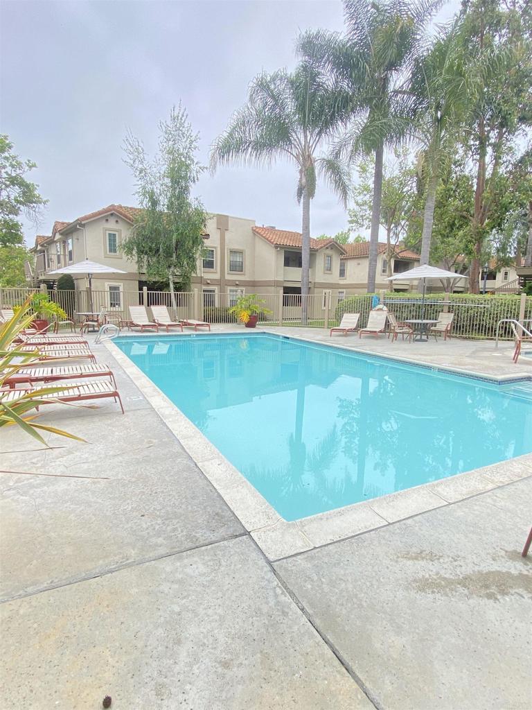 10347 Azuaga Street 85