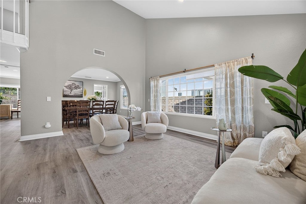 151 S Quintana Dr