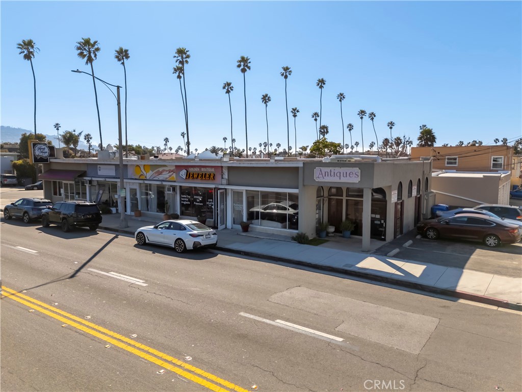 1215 S Pacific Coast