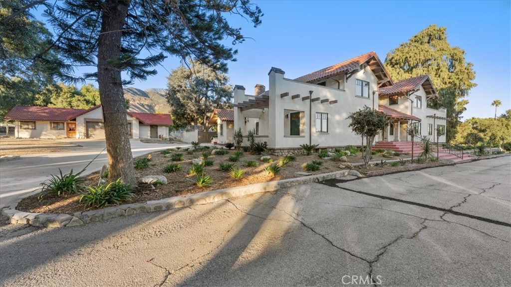 2360 N Mountain Avenue