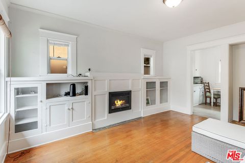 Tiny photo for 213 S Francisca Avenue, Redondo Beach, CA 90277 (MLS # 25580203)