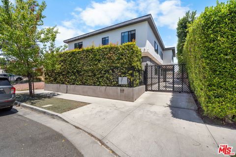 Photo of 838 N Mansfield Avenue #201, Los Angeles, CA 90038 (MLS # 26838917)