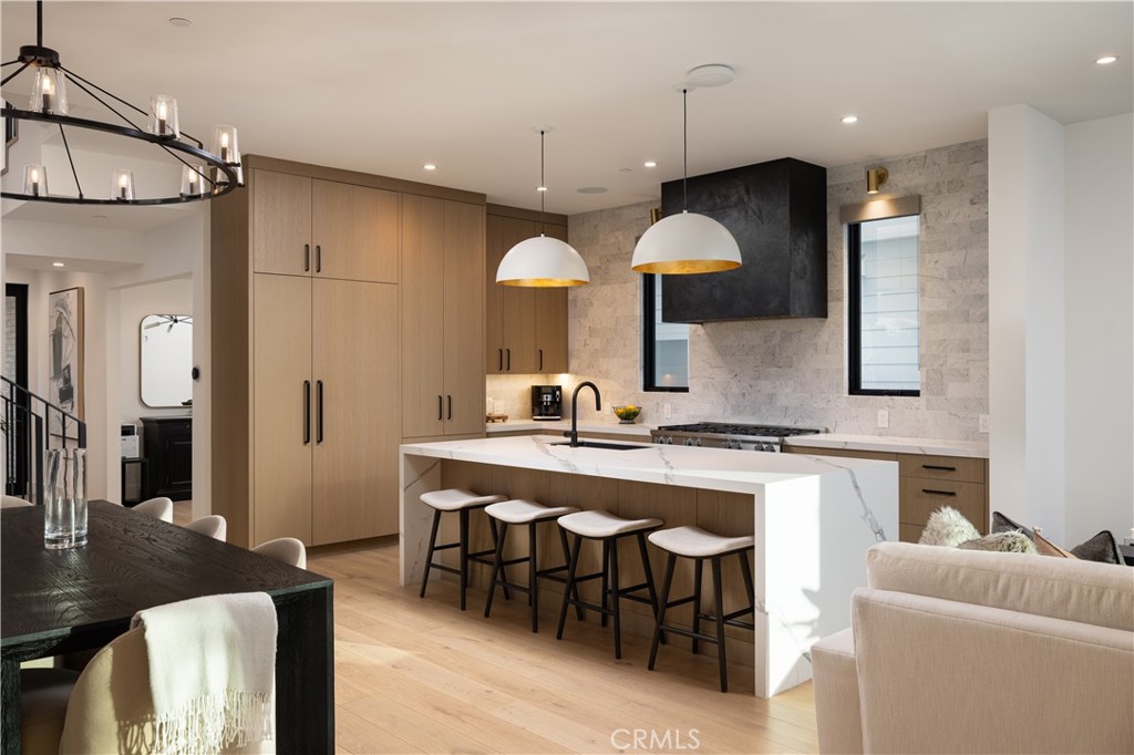 Corona del Mar South of PCH (CDMS) - Residential