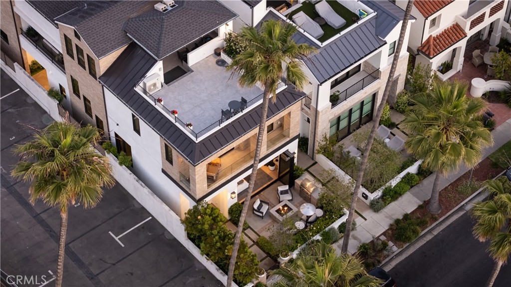 Corona del Mar South of PCH (CDMS) - Residential