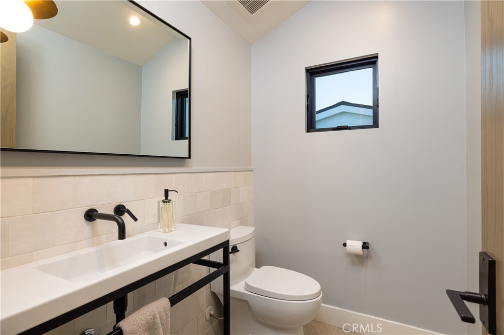 Corona del Mar South of PCH (CDMS) - Residential