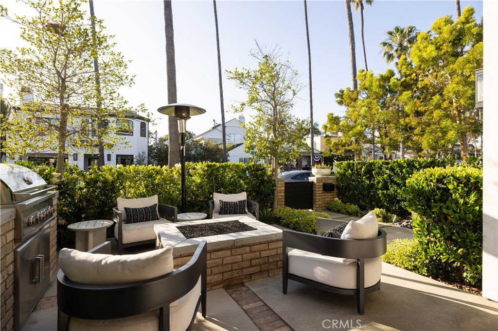 Corona del Mar South of PCH (CDMS) - Residential