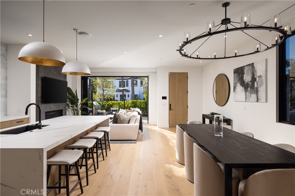 Corona del Mar South of PCH (CDMS) - Residential