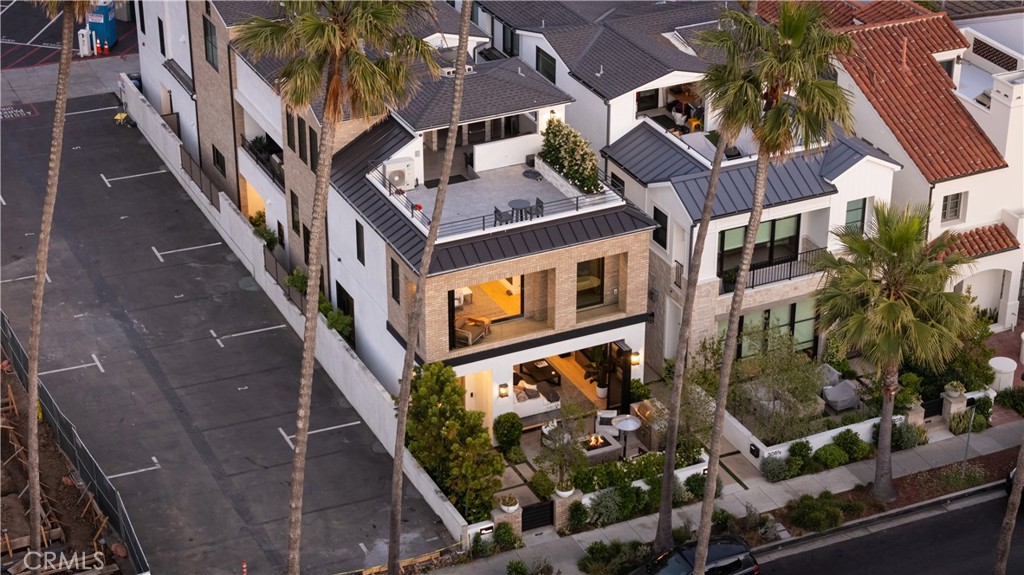 Corona del Mar South of PCH (CDMS) - Residential