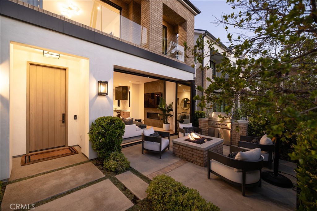 Corona del Mar South of PCH (CDMS) - Residential