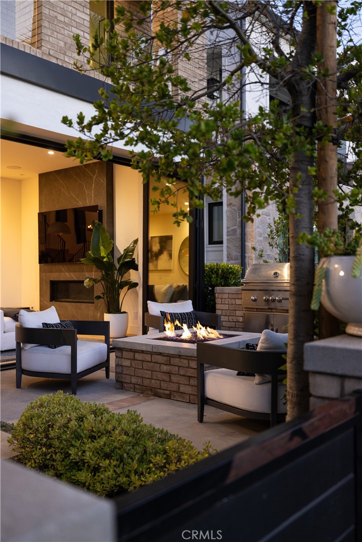 Corona del Mar South of PCH (CDMS) - Residential