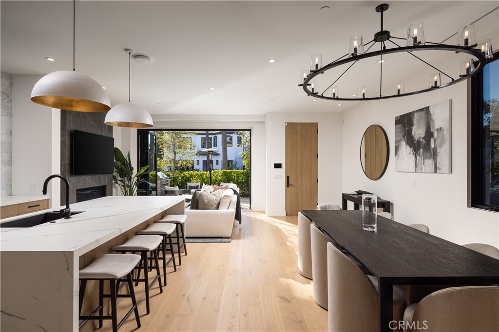 Corona del Mar South of PCH (CDMS) - Residential