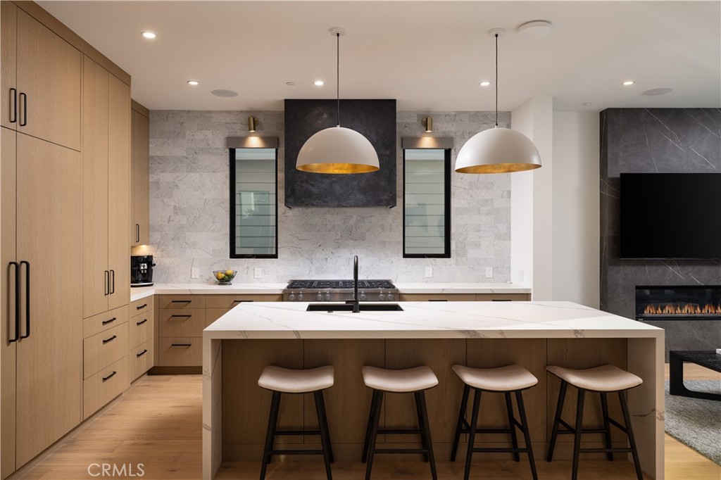 Corona del Mar South of PCH (CDMS) - Residential