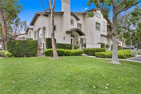 19 Tierra Montanosa Rancho Santa Margarita CA 92688