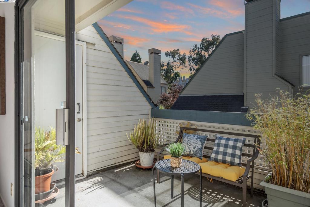 RICHMOND HEIGHTS - Residential