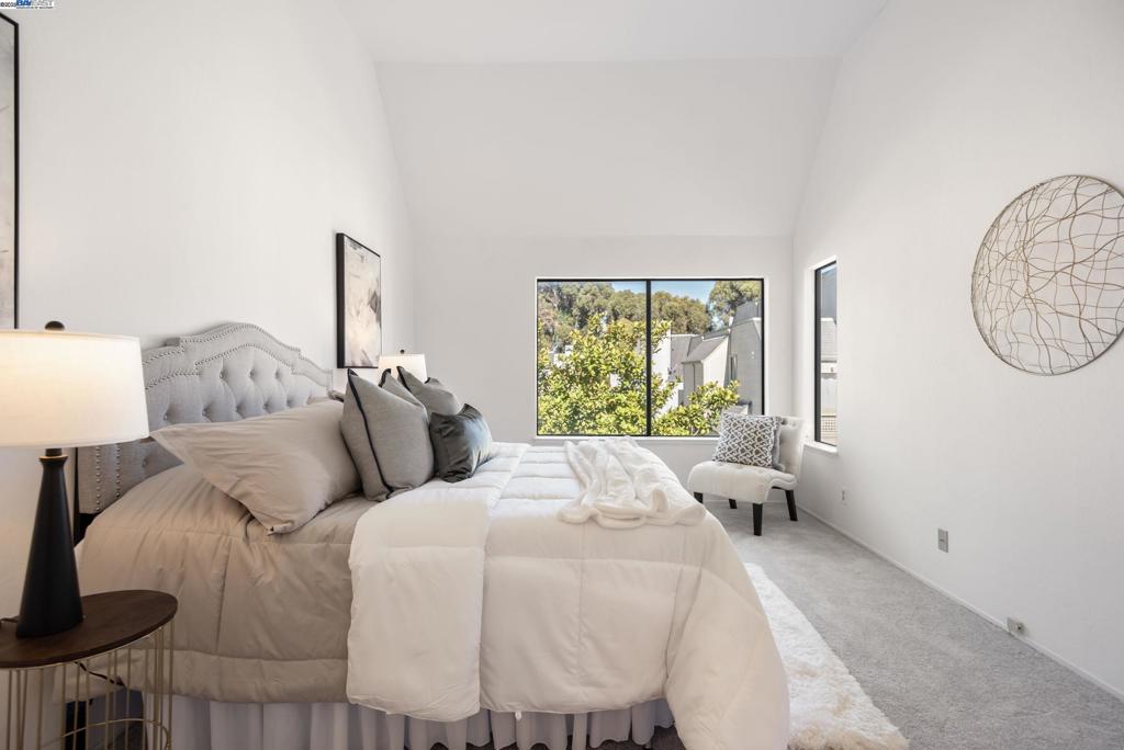 RICHMOND HEIGHTS - Residential