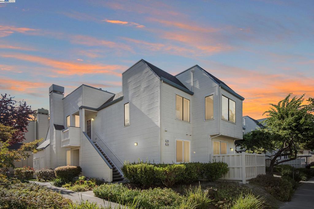 RICHMOND HEIGHTS - Residential