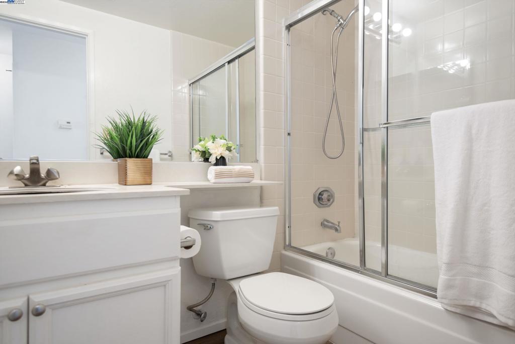 RICHMOND HEIGHTS - Residential