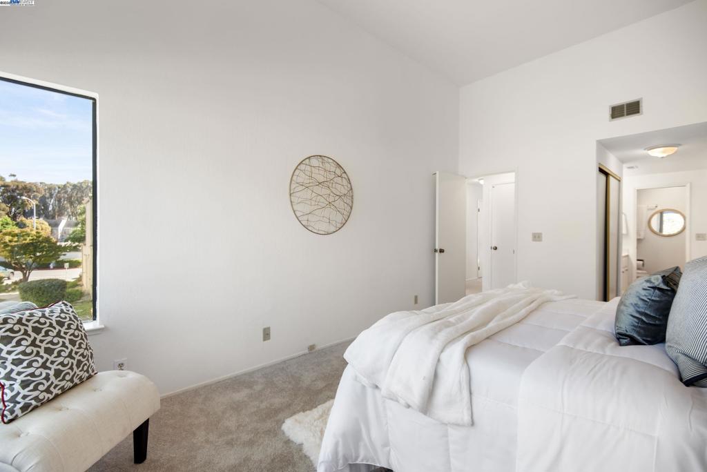 RICHMOND HEIGHTS - Residential