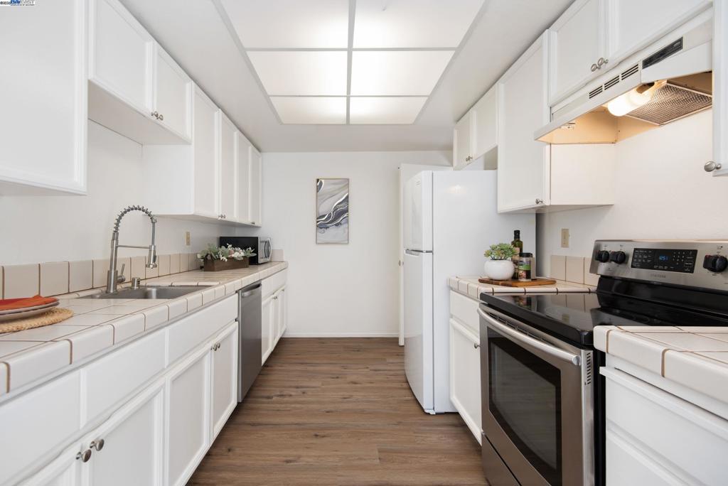 RICHMOND HEIGHTS - Residential
