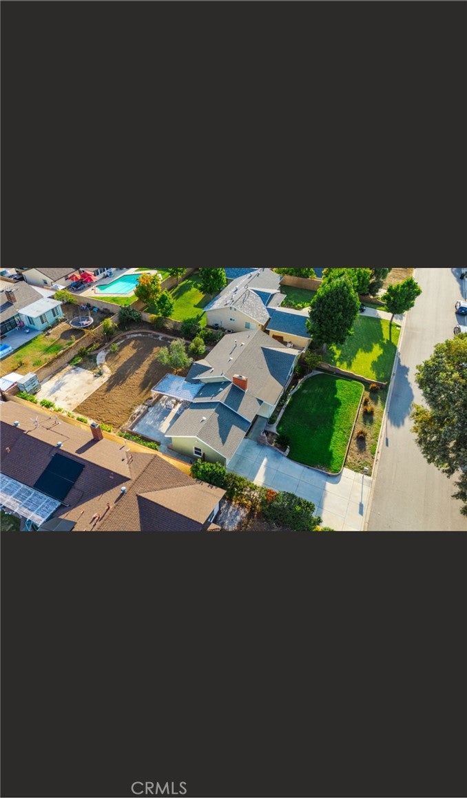 2128 E Larkwood