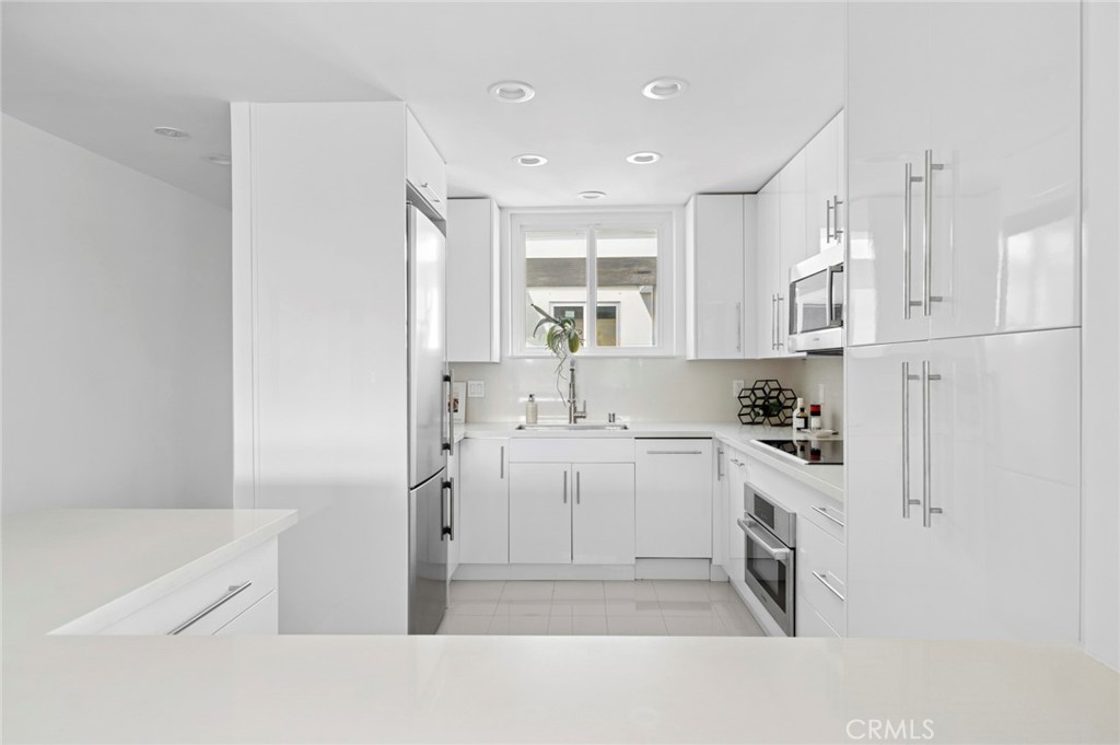 Sandcastle (SAND) - Residential