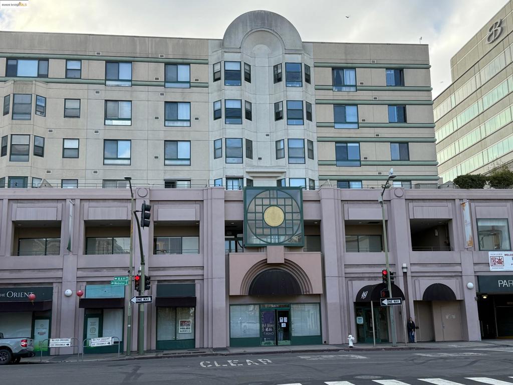 Beautiful 2-bedroom, 2-bath condo located in the heart of Oakland Chinatown at the desirable Pacific Renaissance Plaza. Enjoy ultimate convenience with restaurants, markets, clinics, banks, and a wide range of services just steps away. Excellent access to public transportation, I-880 & I-980, and a perfect Walk Score of 100! Close to Lake Merritt, Jack London Square, and more. The unit includes 1 assigned parking space, a peaceful garden courtyard, and 24/7 security. A rare opportunity to live in one of the most walkable and vibrant neighborhoods in Oakland.