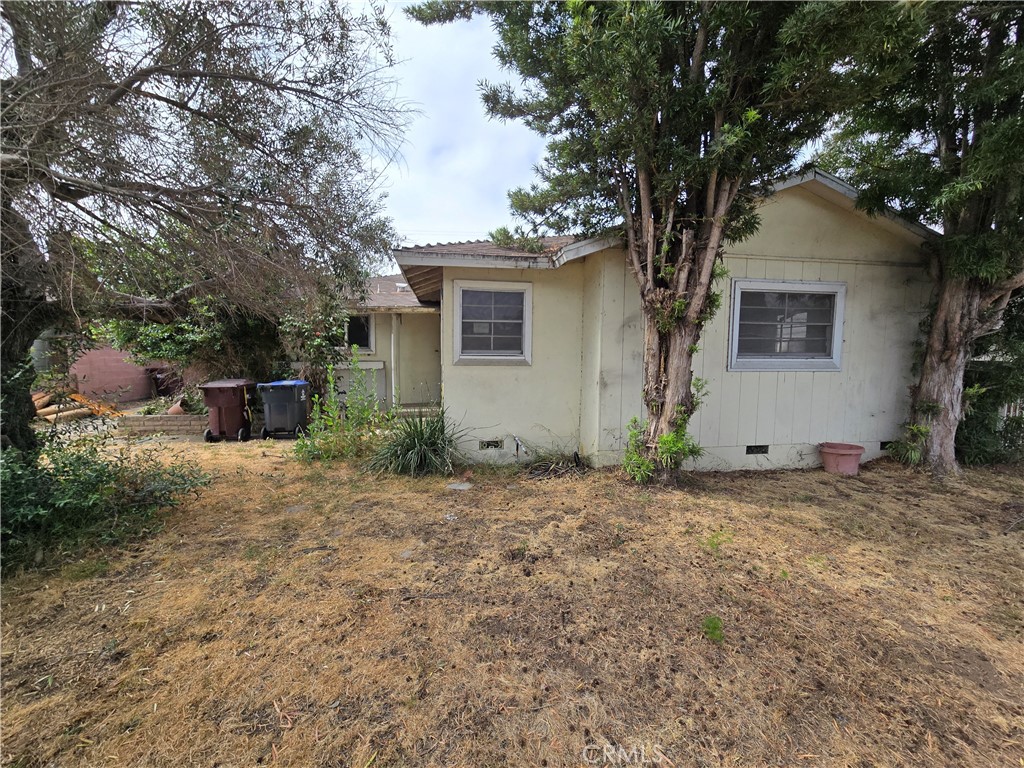 1802 W Martha Lane